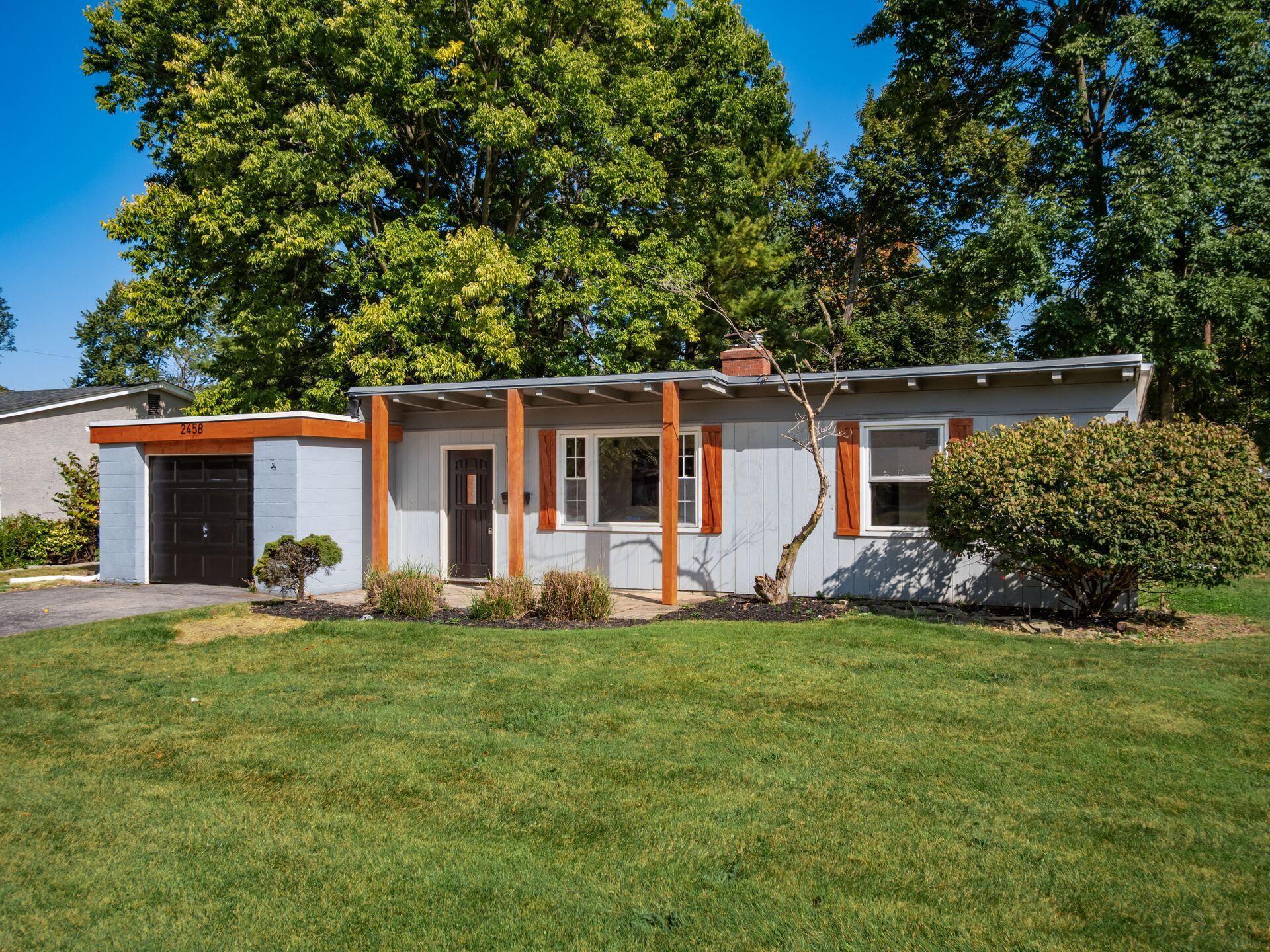 2458 Edgevale Road Columbus, OH 43221 - Photo 4 of 34