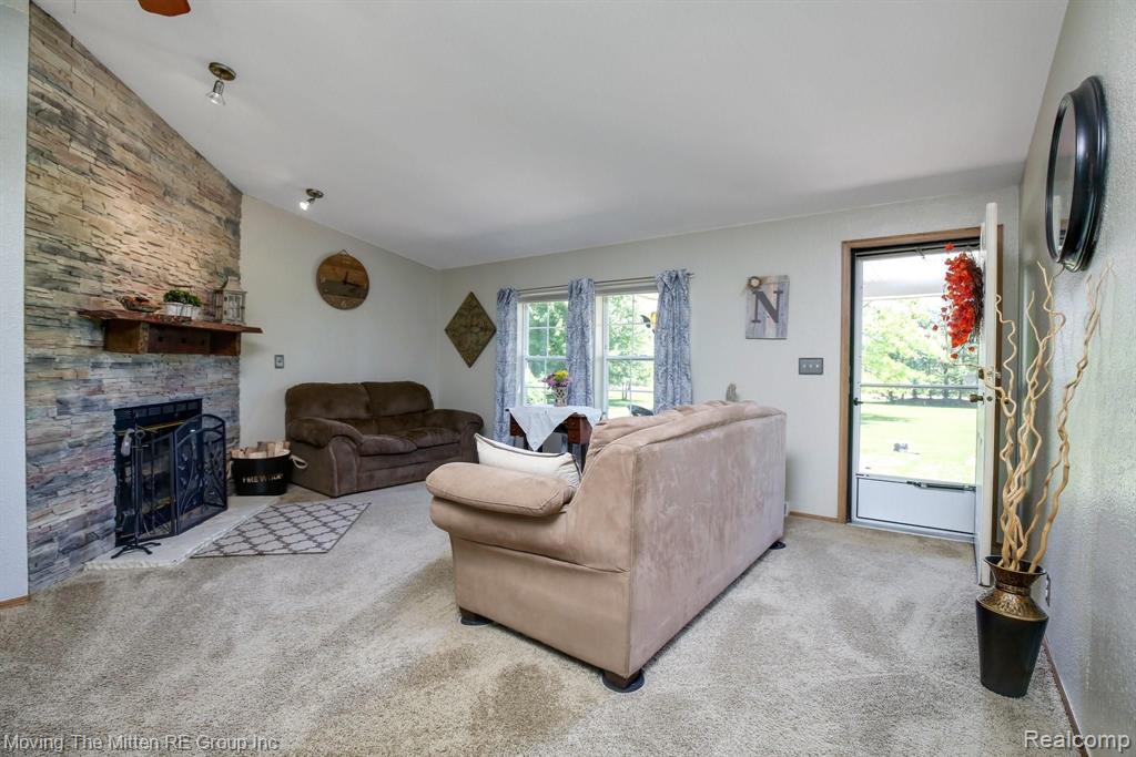12221 James Road Carleton, MI 48117 - Photo 6 of 73
