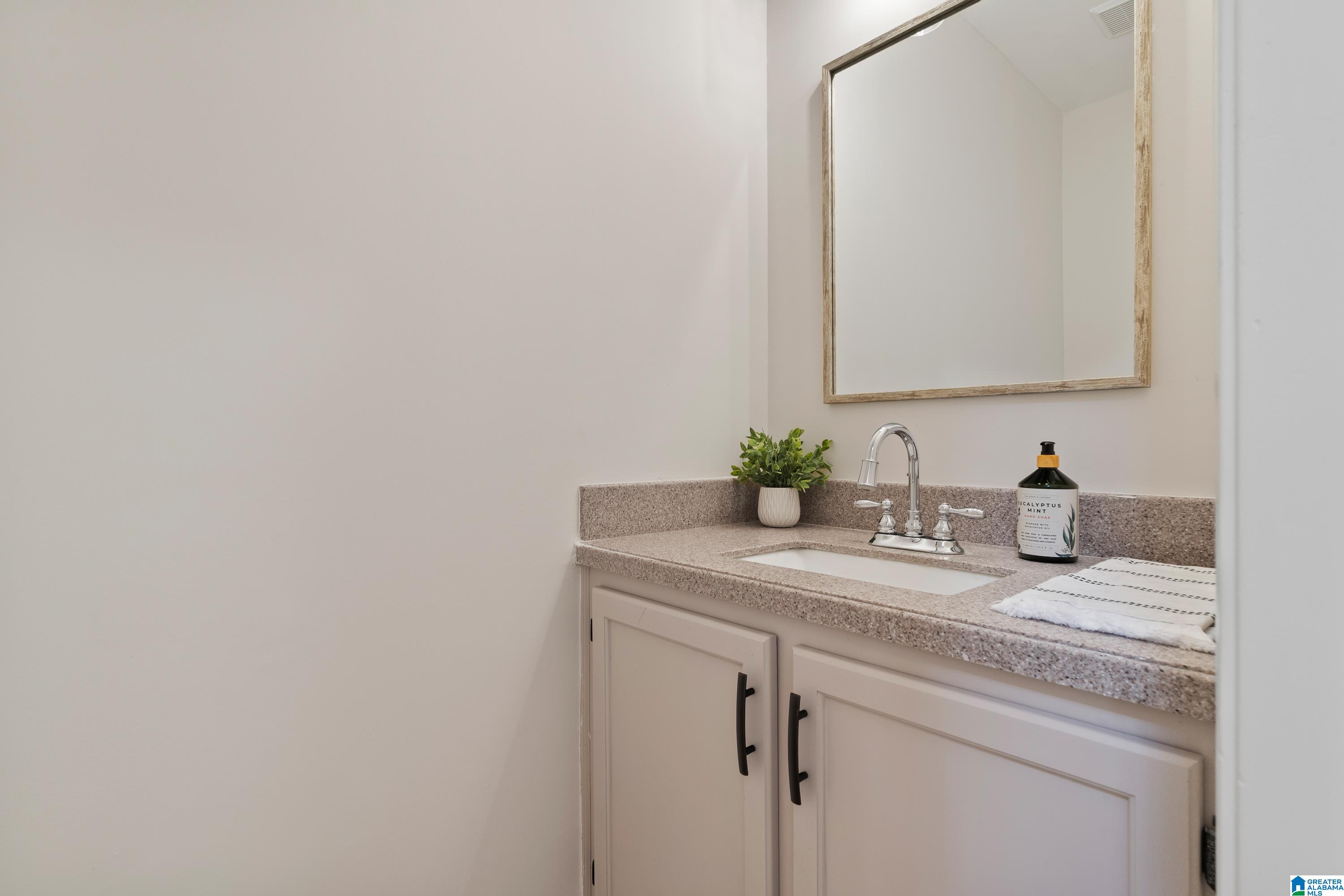1121 Colonial Drive Alabaster, AL 35007 - Photo 25 of 56