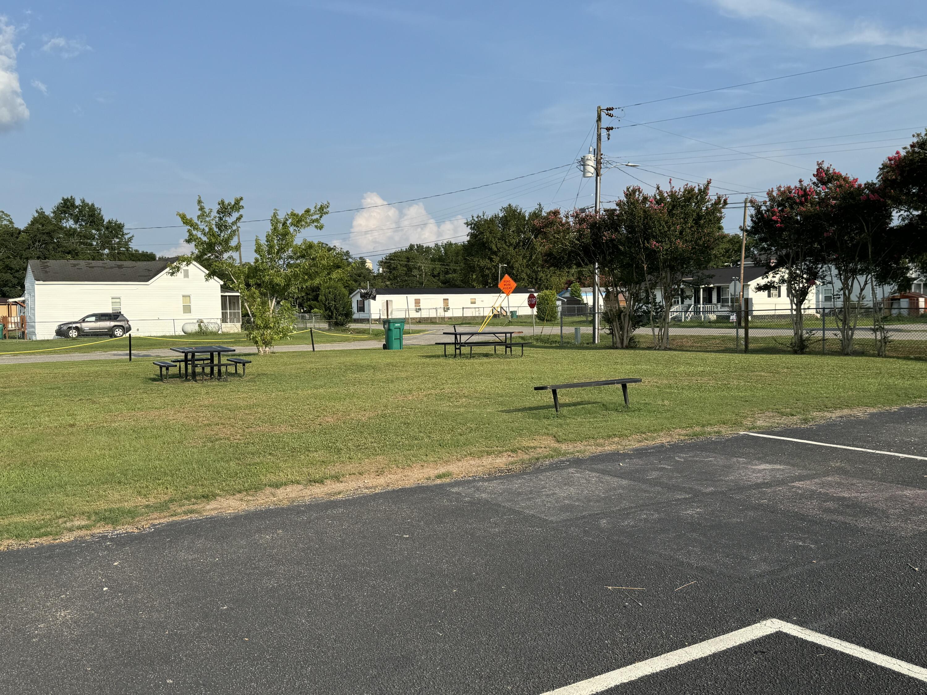 7 J Street Summerton, SC 29148 - Photo 17 of 21 Picnic tables