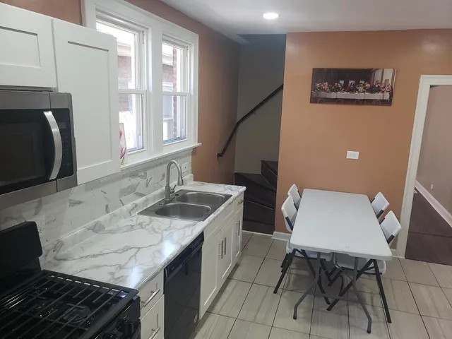 $285,000 | 1040 West 92nd Place, Chicago, IL 60620