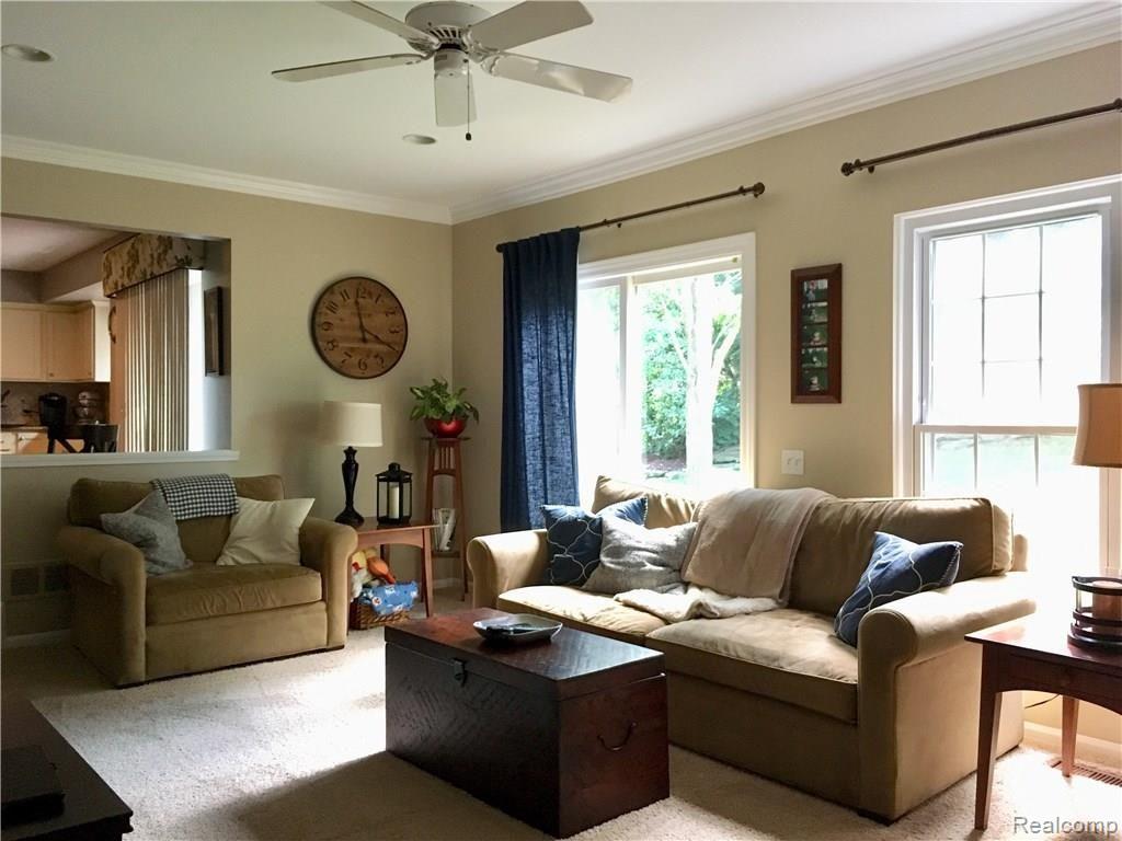 703 Whitney Drive Rochester Hills, MI 48307 - Photo 24 of 46