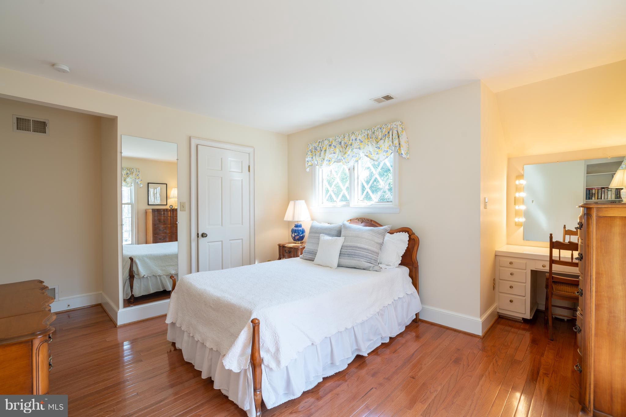 7814 Willowbrook Road Fairfax Station, VA 22039 - Photo 11 of 30 Main Level Bedroom