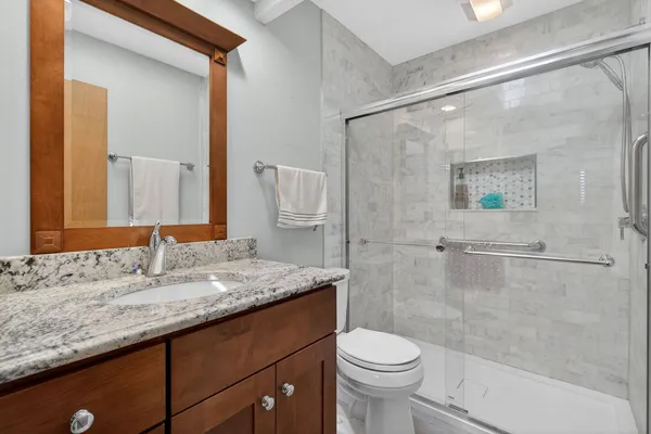 $409,990 | 6 Charlestown Court, Bolingbrook, IL 60440