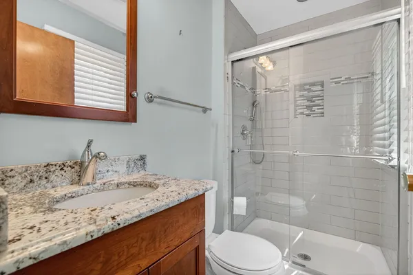 $409,990 | 6 Charlestown Court, Bolingbrook, IL 60440