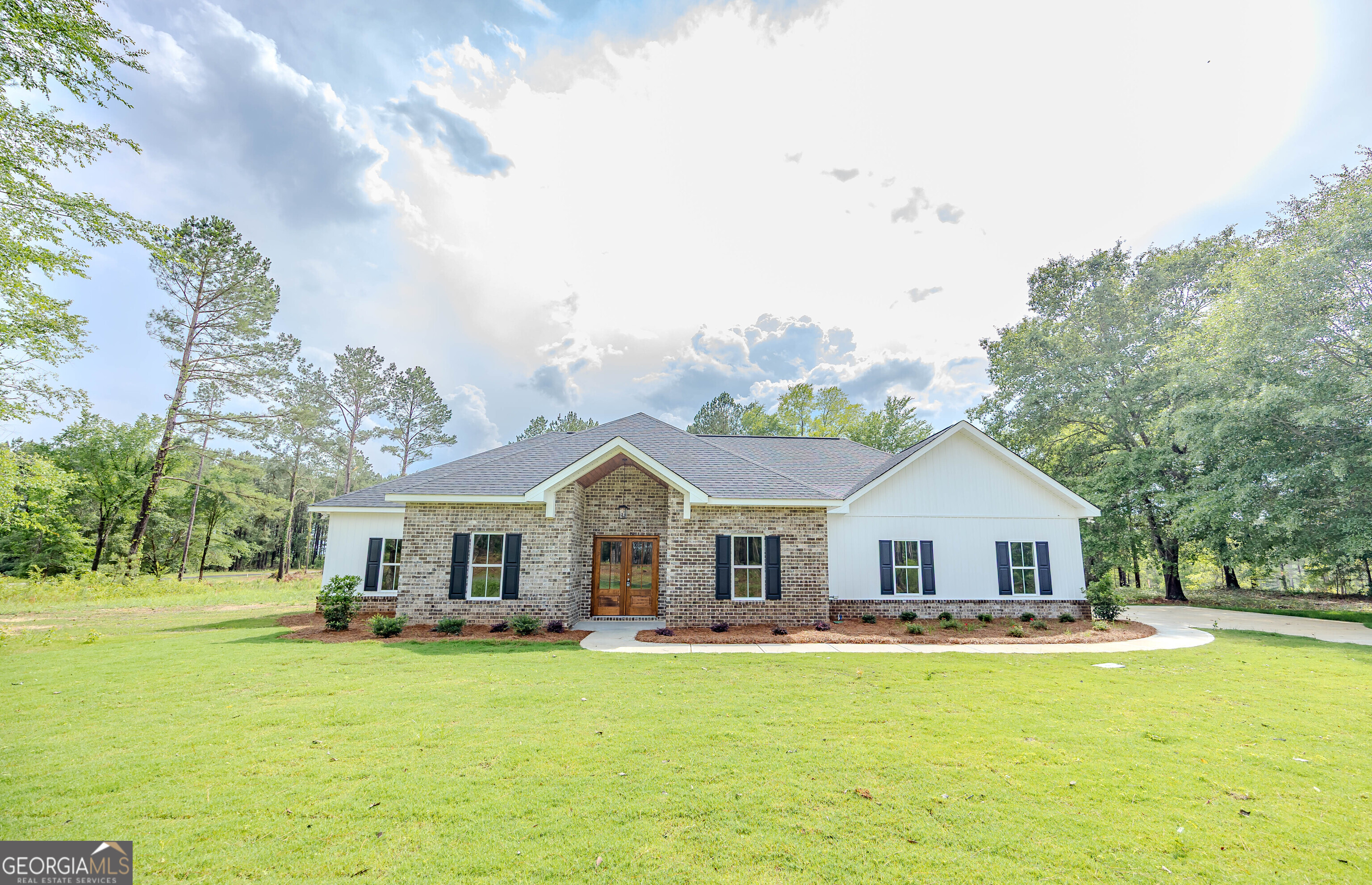 905 Sweet Magnolia Circle Dublin, GA 31021 - Photo 3 of 79