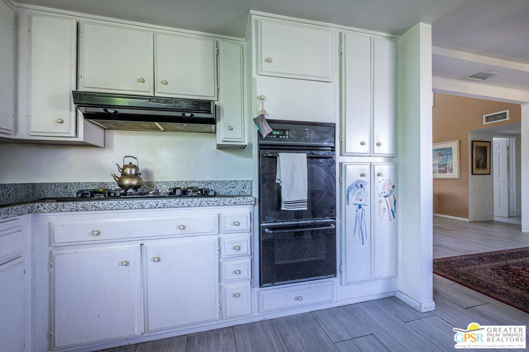 3155 Ramon Road, Unit 608 Palm Springs, CA 92264 - Photo 9 of 30 Gallery Image 9