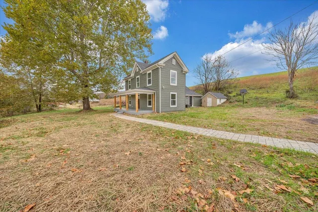 $499,999 | 4569 Jordantown Road, Vinton, VA 24179