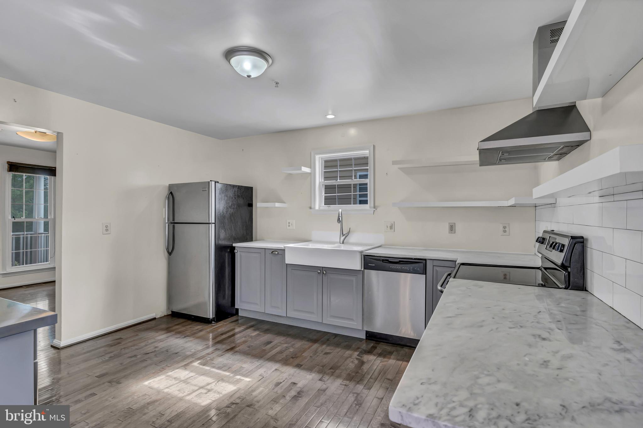 7 Ridge Road Southeast Washington, DC 20019 - Photo 12 of 41