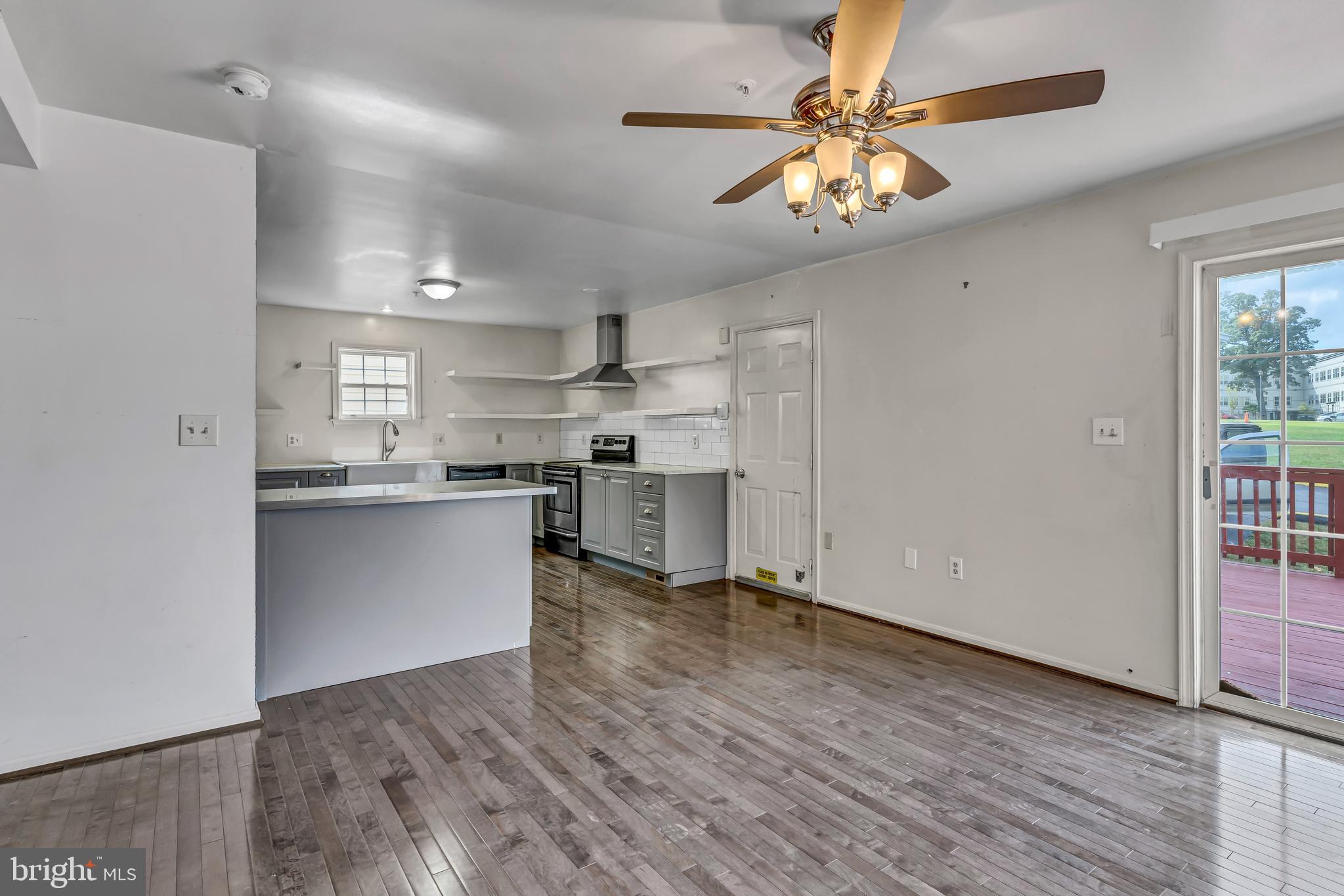 7 Ridge Road Southeast Washington, DC 20019 - Photo 16 of 41