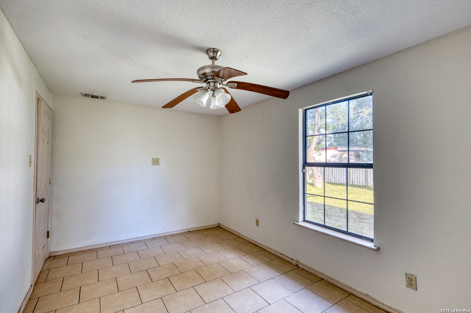 1231 North High Street Uvalde, TX 78801 - Photo 20 of 28