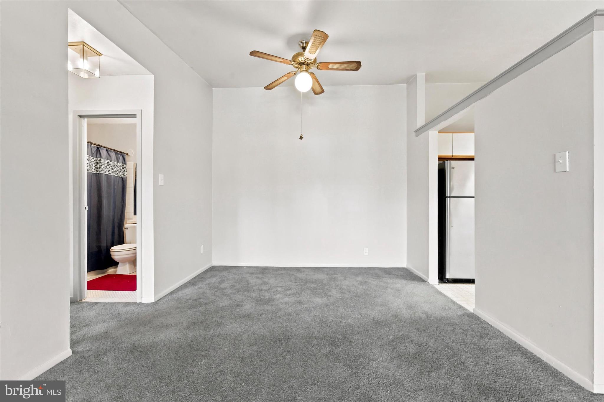 58201 Delaire Landing Road, Unit 201 Philadelphia, PA 19114 - Photo 4 of 25