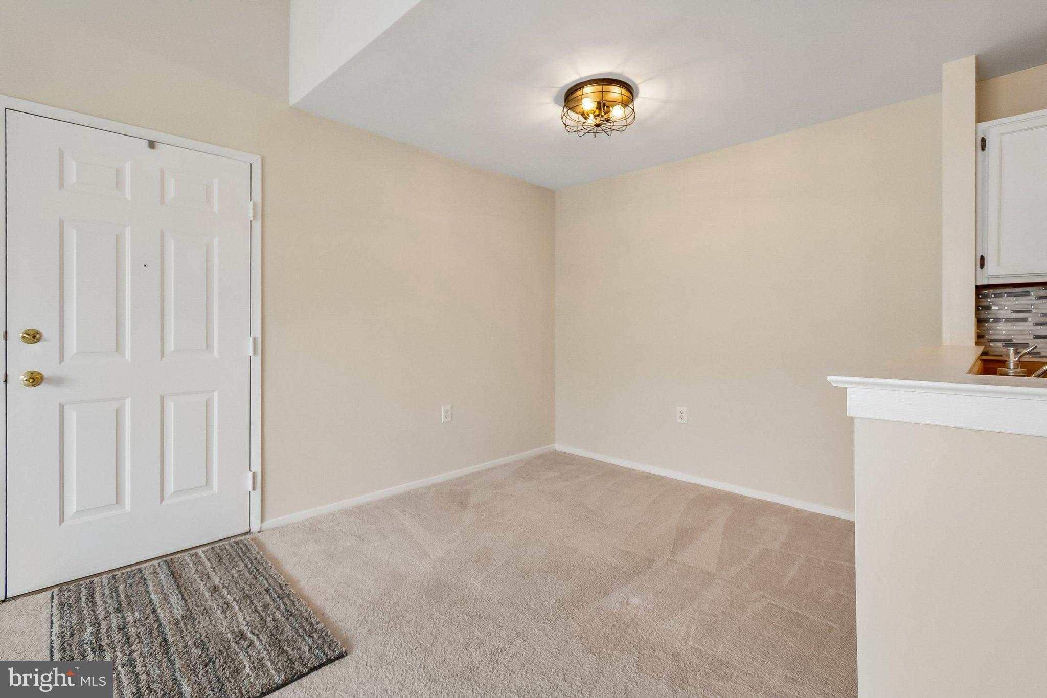 7822 Harrowgate Circle, Unit D Springfield, VA 22152 - Photo 10 of 28 Dining area