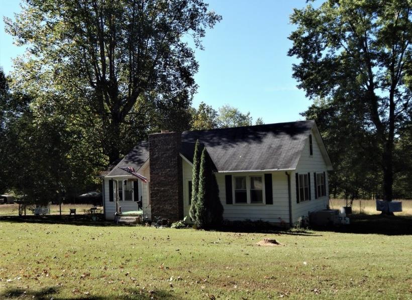 1098 Green River Road Waynesboro, TN 38485 - Photo 1 of 25 Gallery Image 1