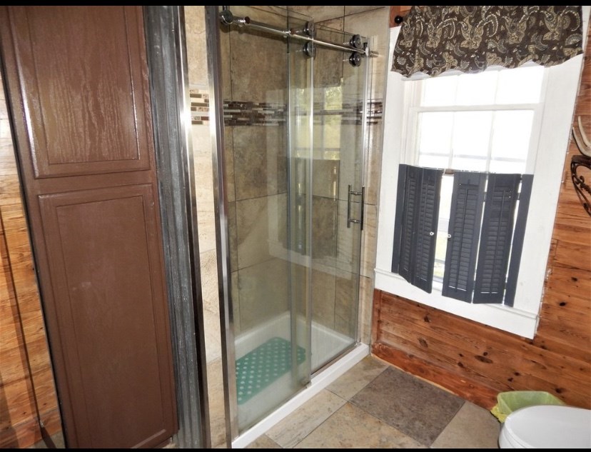 1098 Green River Road Waynesboro, TN 38485 - Photo 21 of 25 Gallery Image 21