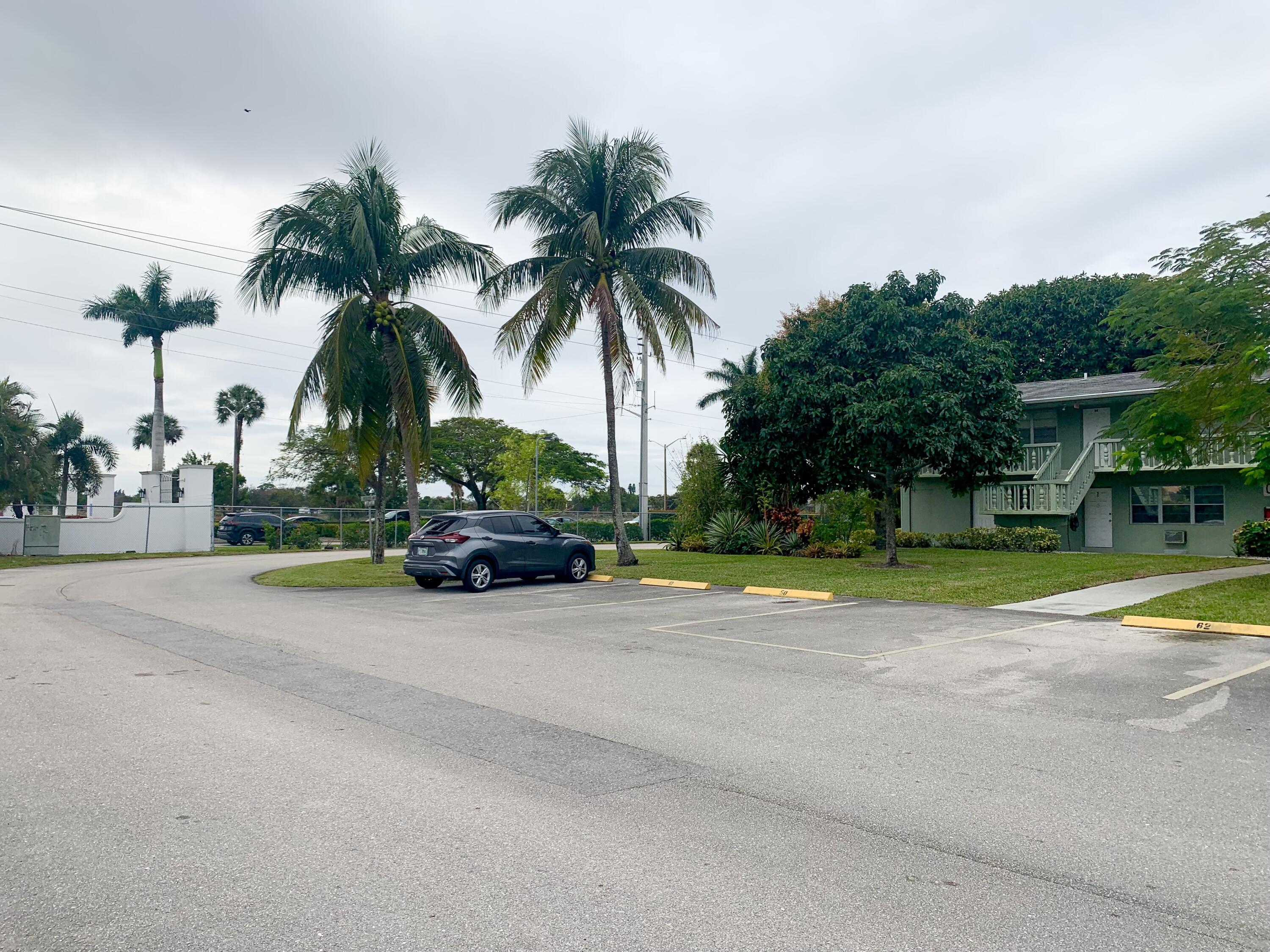 64 Easthampton C West Palm Beach, FL 33417 - Photo 6 of 27 IMG_0451