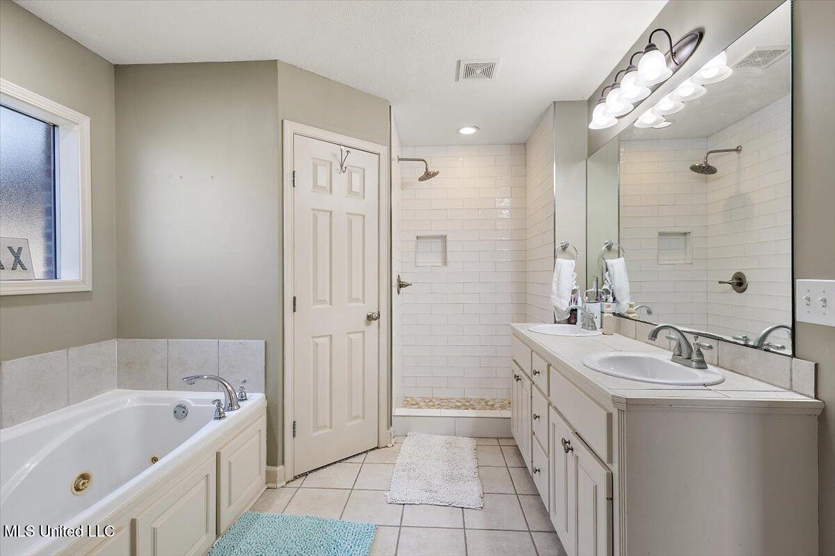 159 Regatta Drive Brandon, MS 39047 - Photo 11 of 27 15-HTP_8245