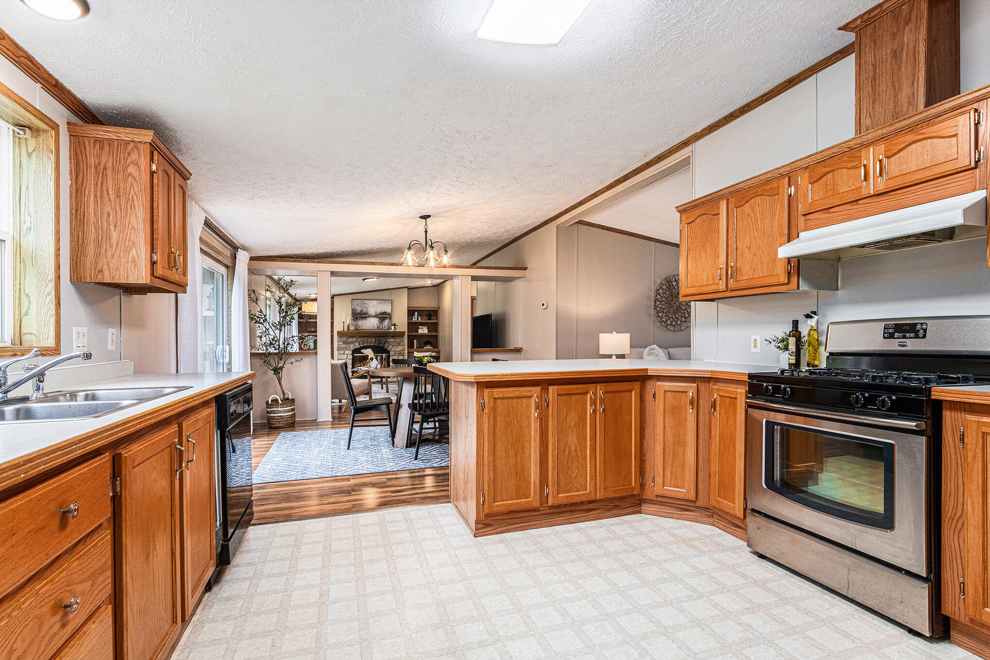 4259 John Goff Road Watervliet, MI 49098 - Photo 17 of 44 Kitchen
