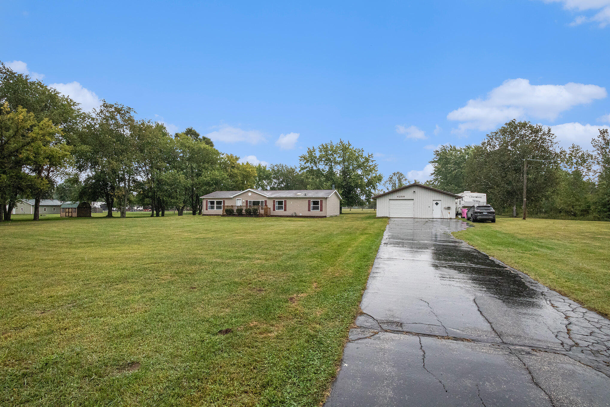 4259 John Goff Road Watervliet, MI 49098 - Photo 8 of 44 Front
