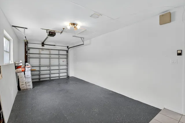 $525,000 | 600 South Mangonia Circle, West Palm Beach, FL 33401