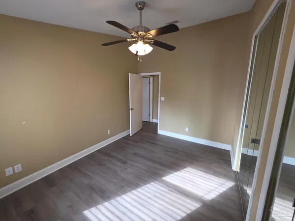 $179,000 | 2201 Scenic Highway, Unit H5, Pensacola, FL 32503