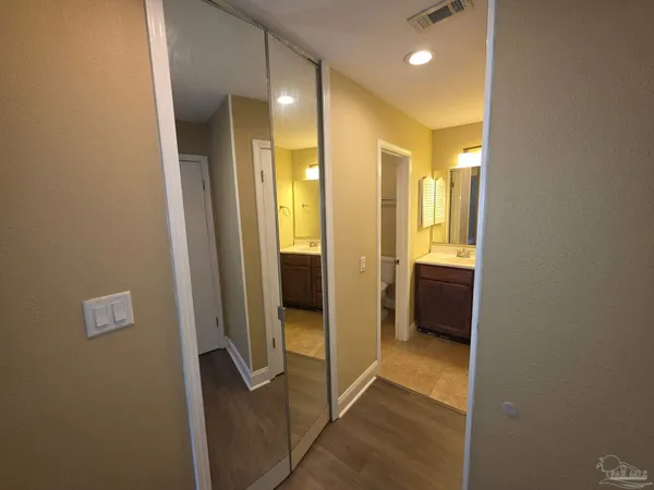 $179,000 | 2201 Scenic Highway, Unit H5, Pensacola, FL 32503