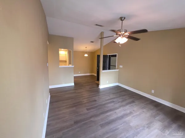 $179,000 | 2201 Scenic Highway, Unit H5, Pensacola, FL 32503