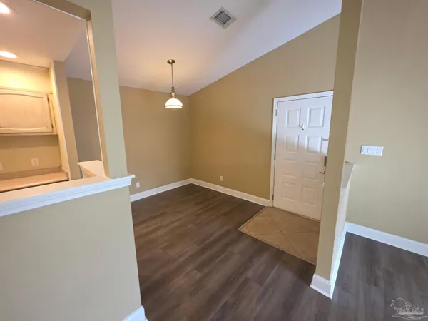 $179,000 | 2201 Scenic Highway, Unit H5, Pensacola, FL 32503