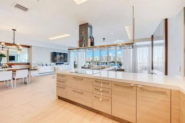 a view of entryway and hall