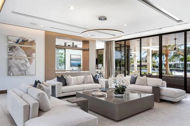 $1,600,000 | 17301 Biscayne Boulevard, Unit 1011, North Miami Beach, FL 33160