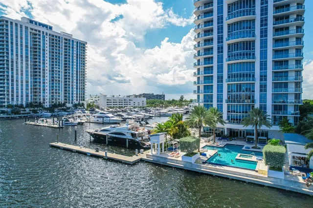 $1,600,000 | 17301 Biscayne Boulevard, Unit 1011, North Miami Beach, FL 33160