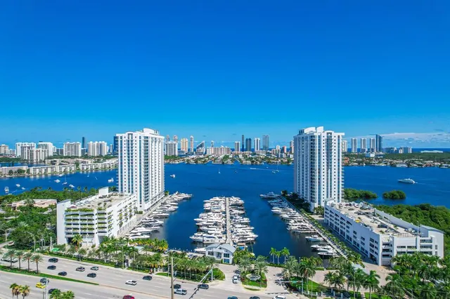 $1,600,000 | 17301 Biscayne Boulevard, Unit 1011, North Miami Beach, FL 33160