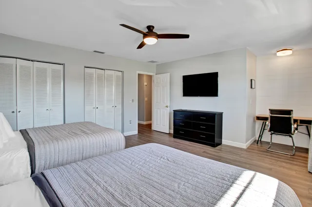 $289,900 | 429 Silver Beach Road, Lake Park, FL 33403