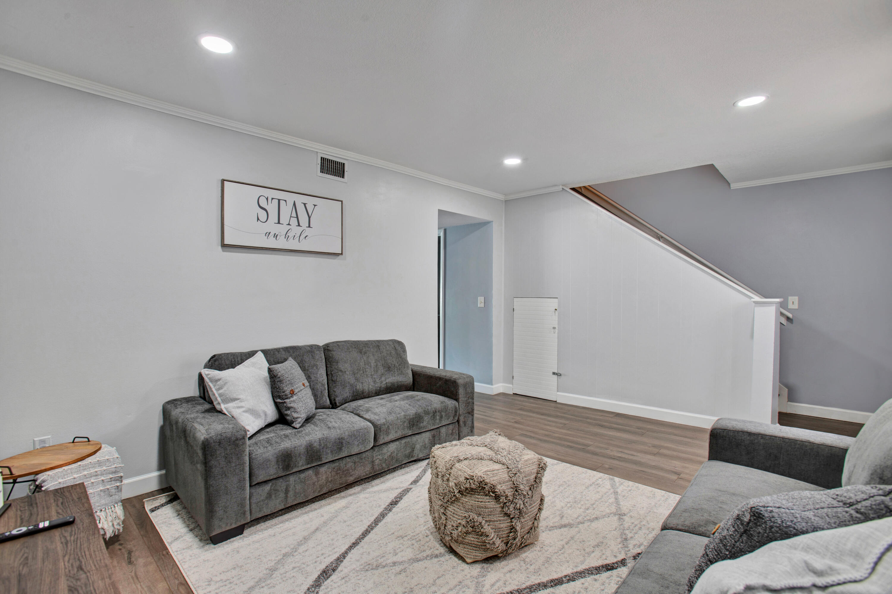 429 Silver Beach Road Lake Park, FL 33403 - Photo 4 of 17 IMG_8221