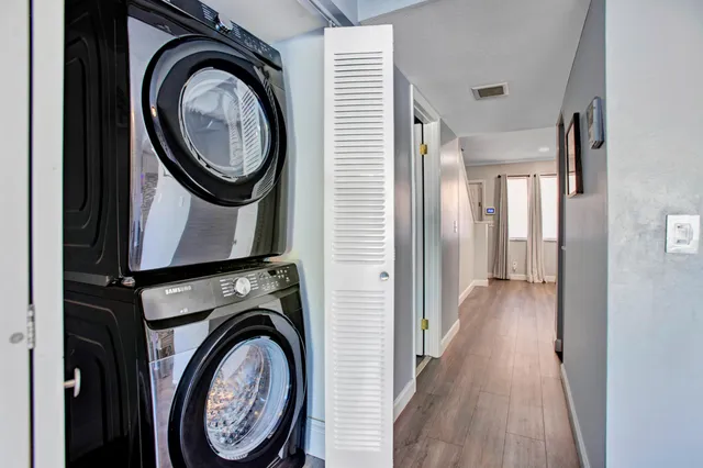 $289,900 | 429 Silver Beach Road, Lake Park, FL 33403