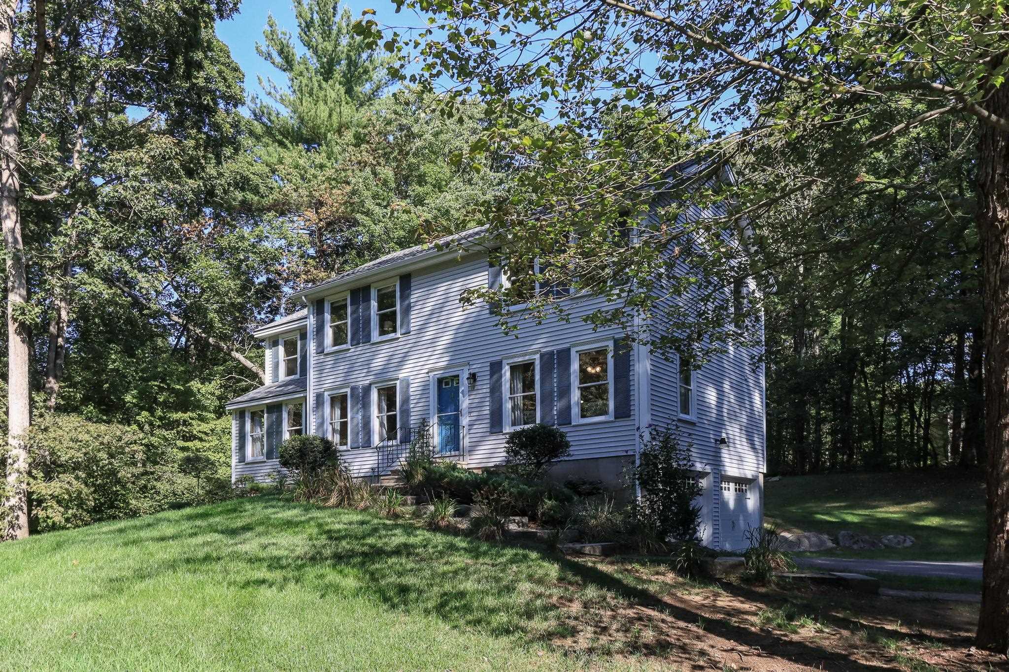 16 Montgomery Farm Road Derry, NH 03038 - Photo 1 of 47