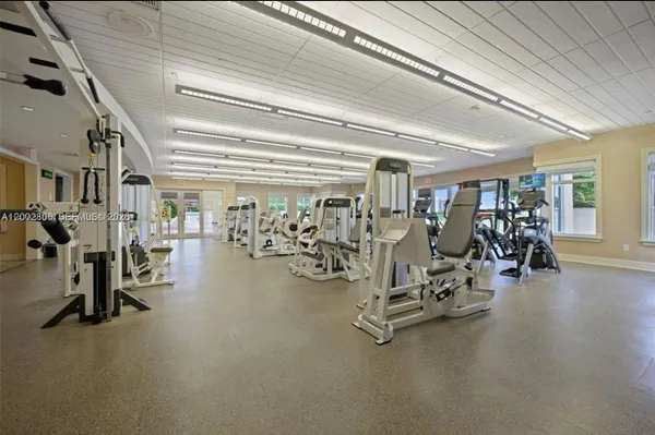 $5,000 | 20000 East Country Club Drive, Unit 906, Aventura, FL 33180