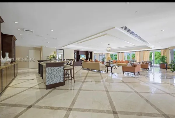 $5,000 | 20000 East Country Club Drive, Unit 906, Aventura, FL 33180