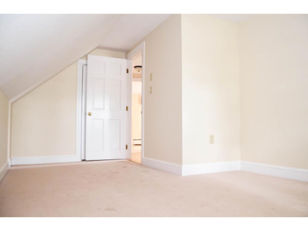 5 Hawthorne Road Dover, NH 03820 - Photo 26 of 36 Gallery Image 26