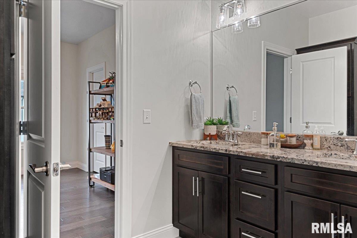 3609 Deer Run Drive Springfield, IL 62711 - Photo 24 of 57 Gallery Image 24