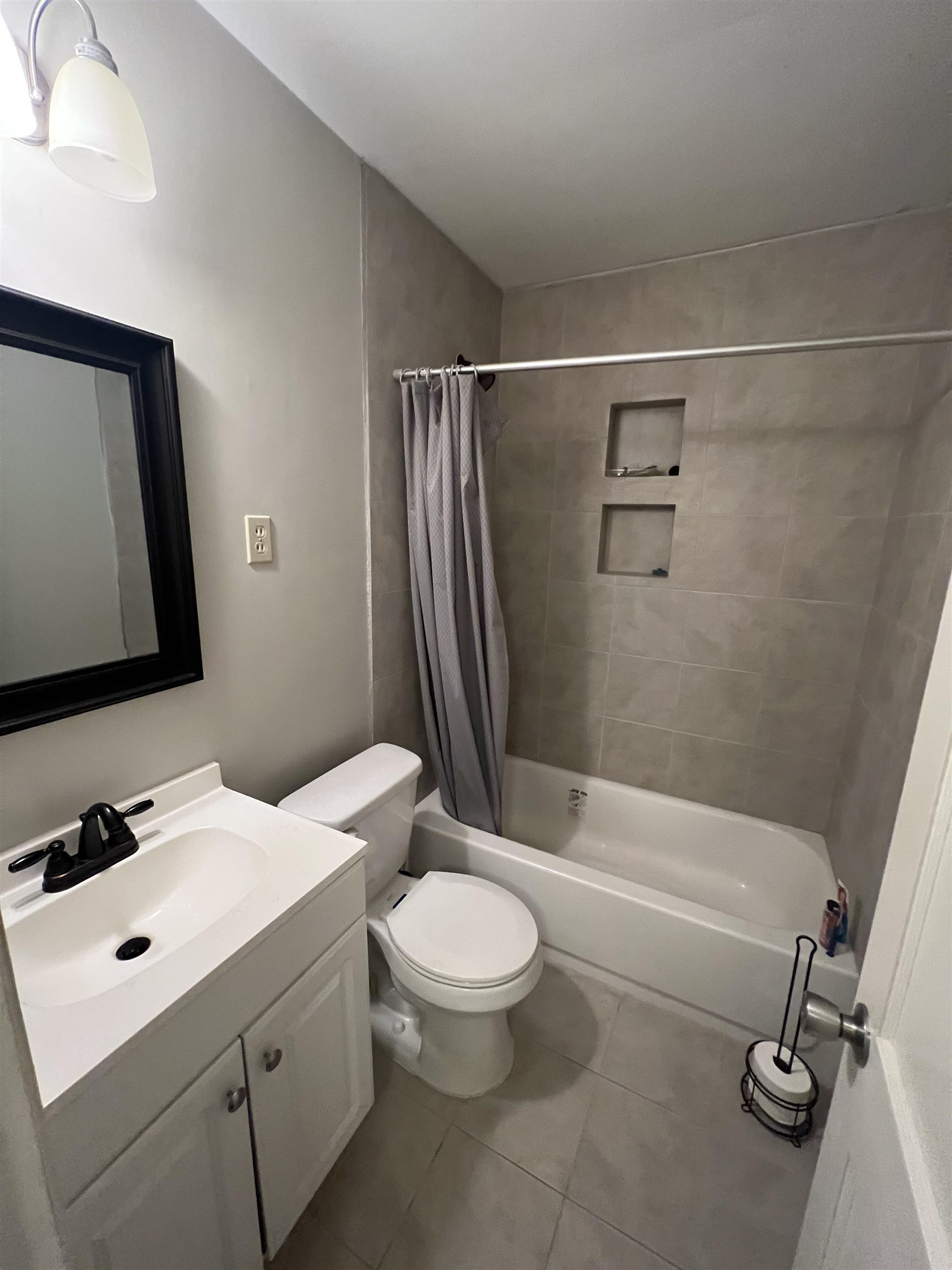 1721 Ronda Street Memphis, TN 38108 - Photo 8 of 9 Gallery Image 8