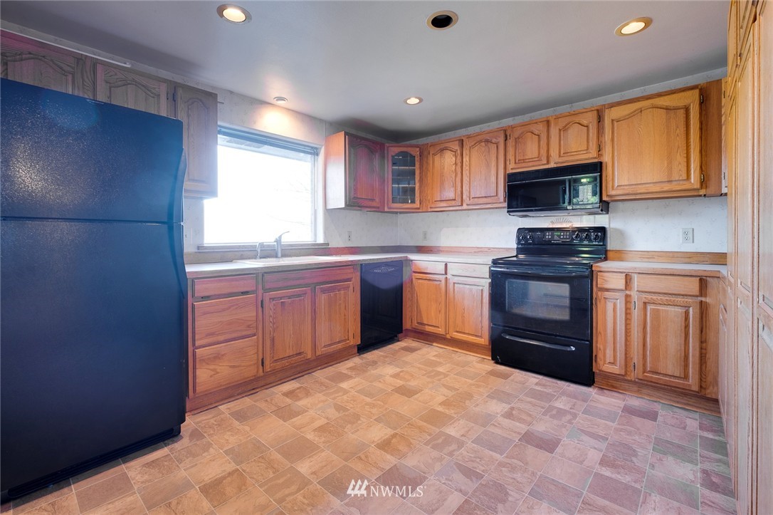671 Seabeck Holly Road West Seabeck, WA 98380 - Photo 11 of 25 Gallery Image 11
