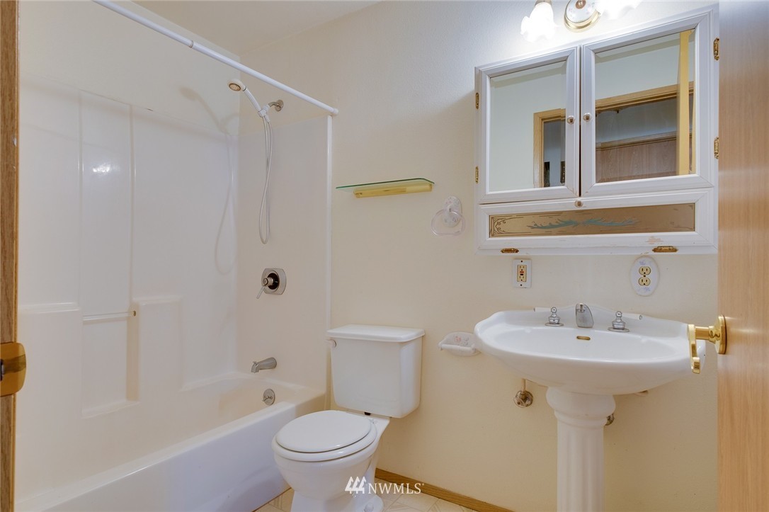 671 Seabeck Holly Road West Seabeck, WA 98380 - Photo 21 of 25 Gallery Image 21