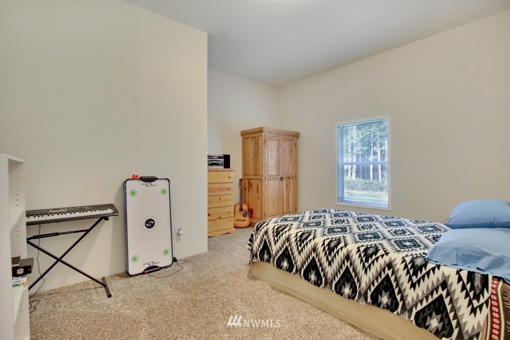 3983 Southwest Huckleberry Road Port Orchard, WA 98367 - Photo 14 of 25 Gallery Image 14