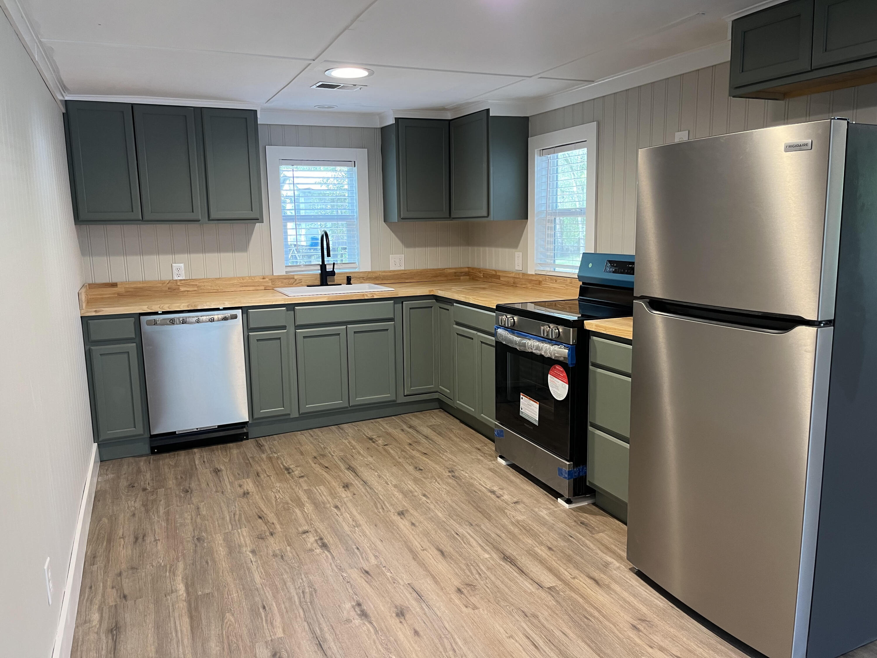 78 Hannibal Drive Ridgeville, SC 29472 - Photo 8 of 21 Kitchen