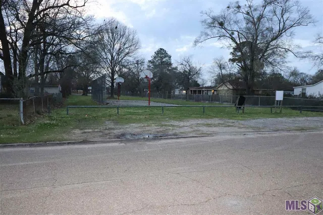 $1,400 | 2654 Sheldon Drive, Baton Rouge, LA 70805