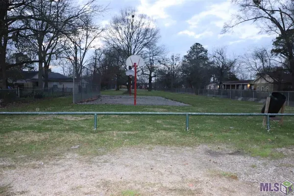 $1,200 | 2654 Sheldon Drive, Baton Rouge, LA 70805