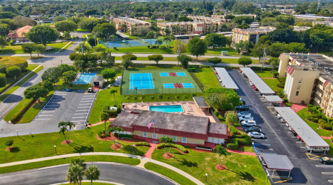 23249 Barwood Lane North, Unit 402 Boca Raton, FL 33428 - Photo 25 of 27 a view of a city