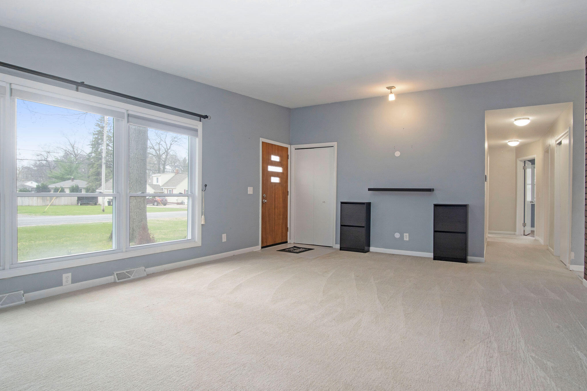 1240 Becker Road Muskegon, MI 49445 - Photo 2 of 24 DSC05109