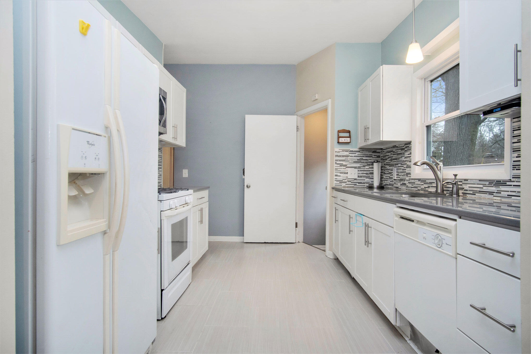 1240 Becker Road Muskegon, MI 49445 - Photo 7 of 24 DSC05119
